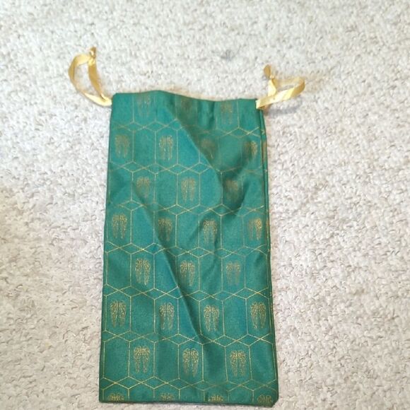 Green and Gold Drawstring Pouch - Picture 1 of 2
